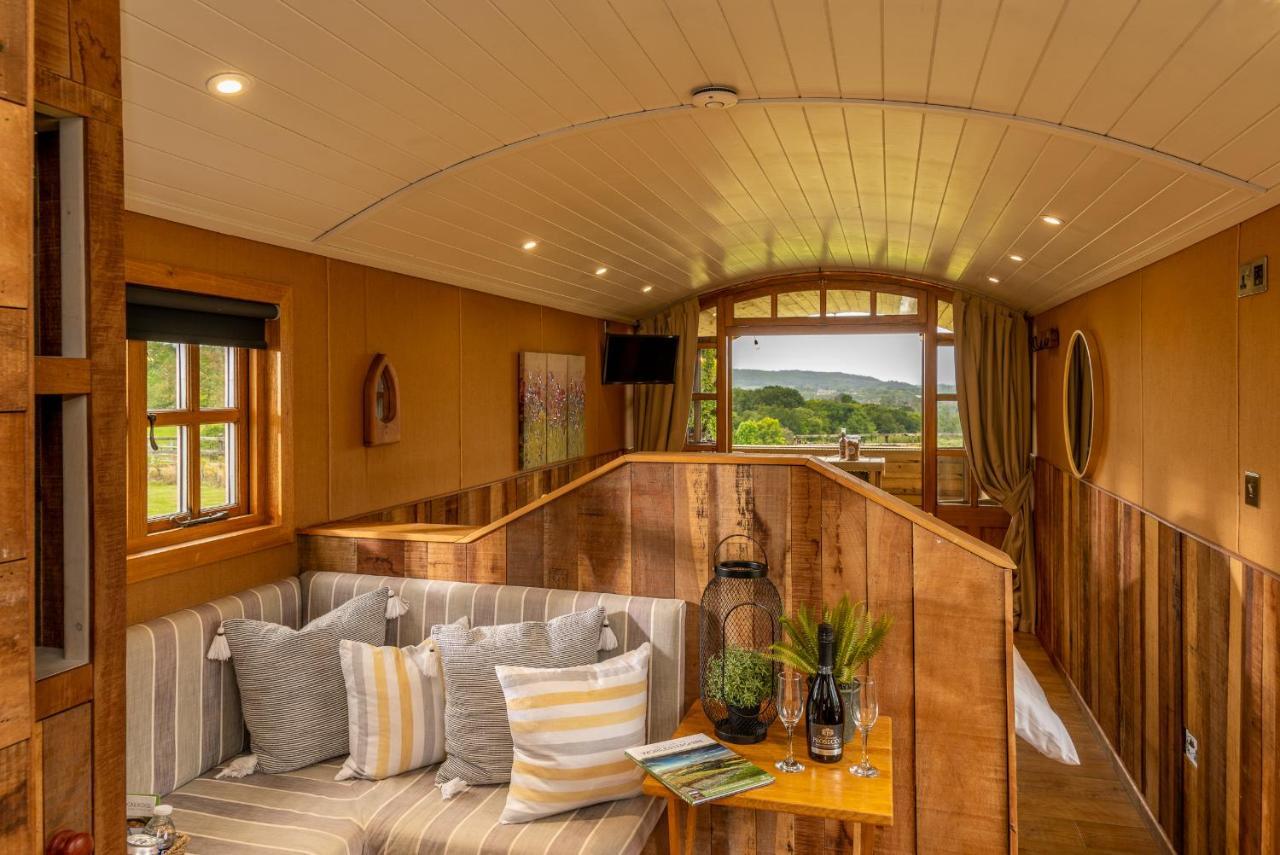 Апартаменти Ashwood Shepherd Hut -Ockeridge Rural Retreats Вустер Екстер'єр фото