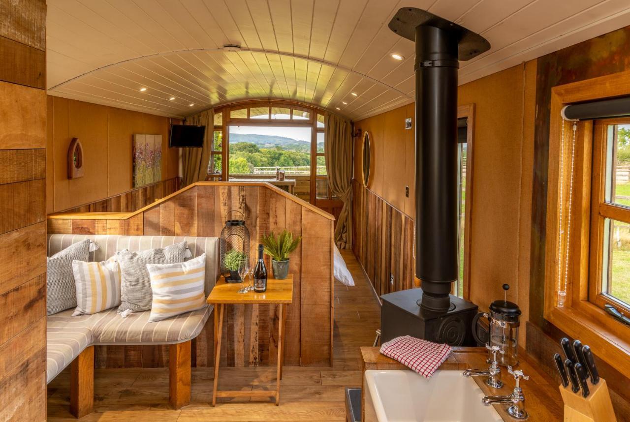 Апартаменти Ashwood Shepherd Hut -Ockeridge Rural Retreats Вустер Екстер'єр фото