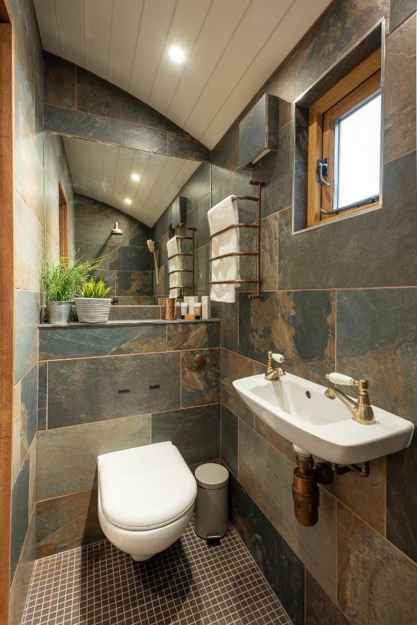 Апартаменти Ashwood Shepherd Hut -Ockeridge Rural Retreats Вустер Екстер'єр фото